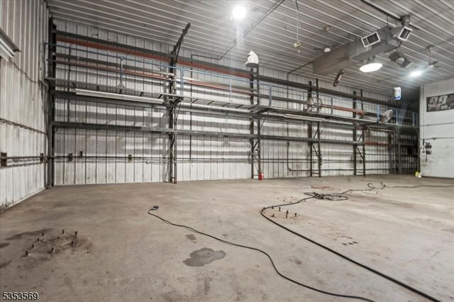 7 White Rd, West Milford Twp., NJ 07421