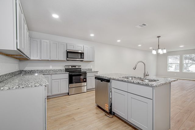 1128 E Broadway Avenue, Fort Worth, TX 76104