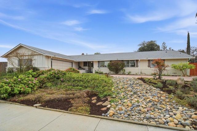 1071 Colony Hills Lane, Cupertino, CA 95014