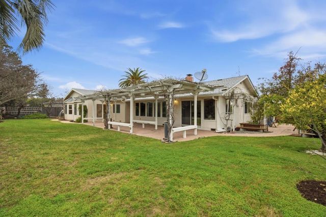 1071 Colony Hills Lane, Cupertino, CA 95014