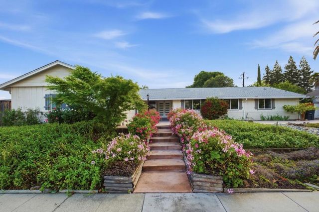 1071 Colony Hills Lane, Cupertino, CA 95014