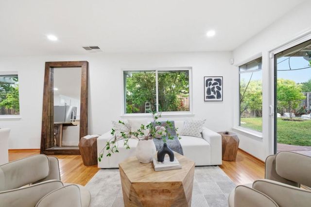 1071 Colony Hills Lane, Cupertino, CA 95014