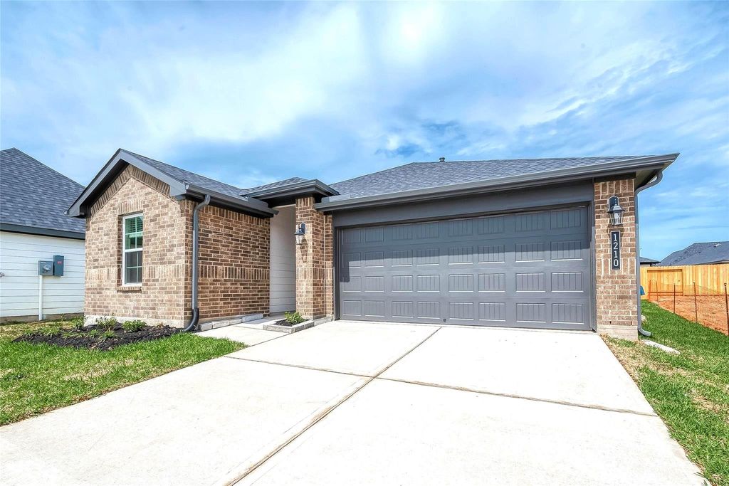 1210 Via Del Corso Lane, Richmond, TX 77406