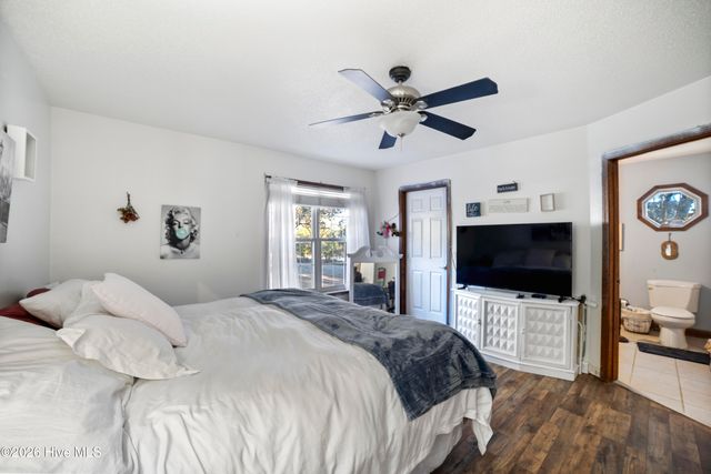 601 Wildwood Road, Hampstead, NC 28443