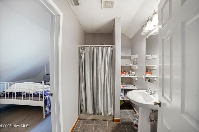 601 Wildwood Road, Hampstead, NC 28443