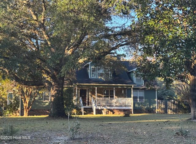 601 Wildwood Road, Hampstead, NC 28443