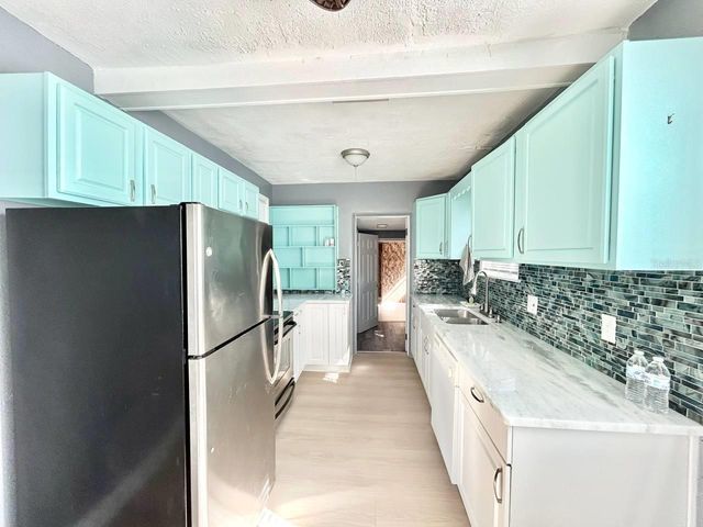 2720 EDWARDS AVENUE S, St Petersburg, FL 33705