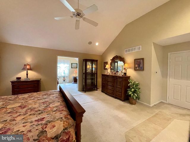 1 EAGLEVIEW LN, Schwenksville, PA 19473