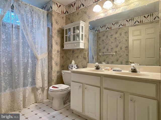 1 EAGLEVIEW LN, Schwenksville, PA 19473