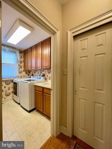 1 EAGLEVIEW LN, Schwenksville, PA 19473