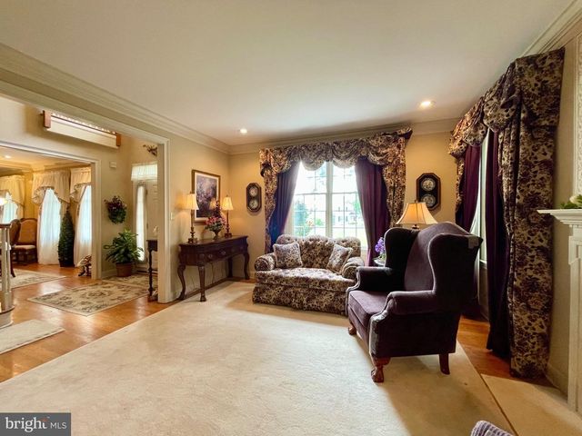 1 EAGLEVIEW LN, Schwenksville, PA 19473