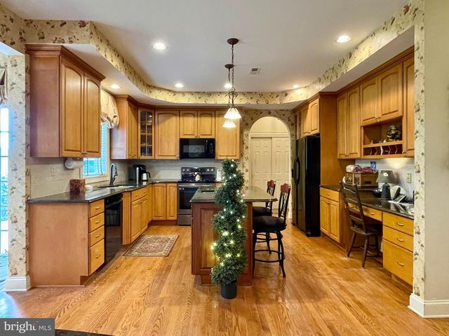 1 EAGLEVIEW LN, Schwenksville, PA 19473
