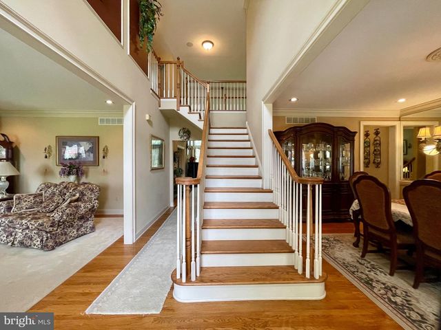 1 EAGLEVIEW LN, Schwenksville, PA 19473