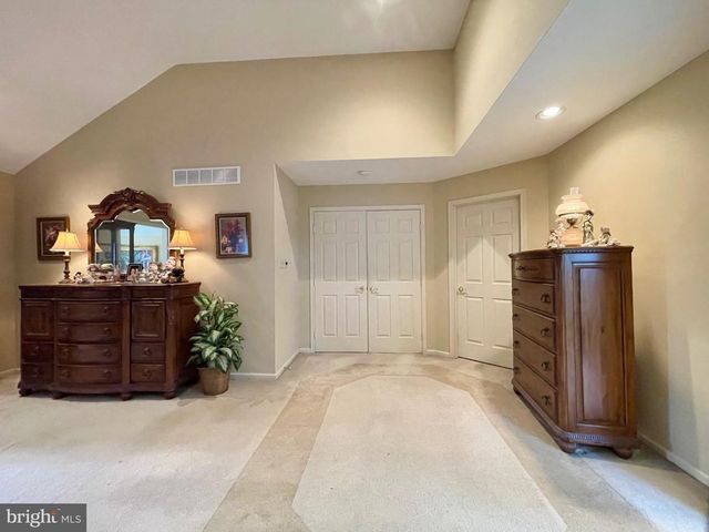 1 EAGLEVIEW LN, Schwenksville, PA 19473