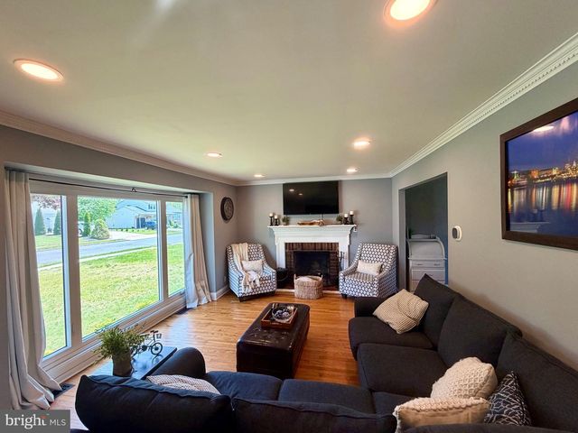 5 PRINCESS AVE, Marlton, NJ 08053