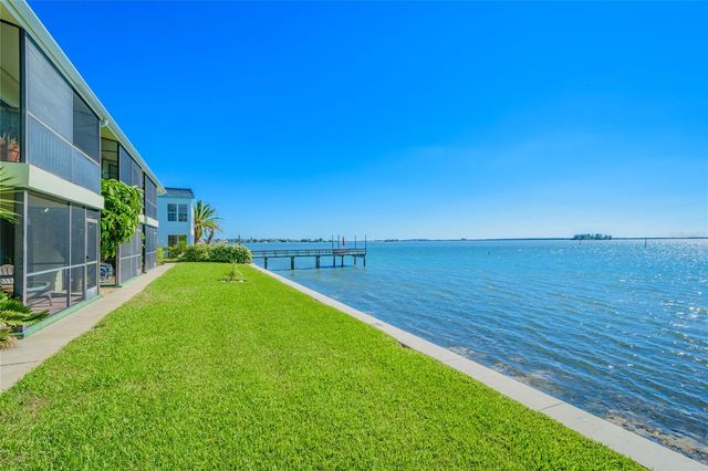 2566 GARY CIRCLE 3, Dunedin, FL 34698