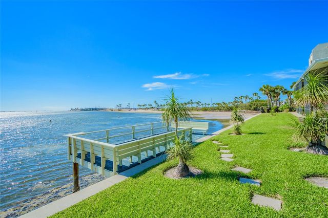 2566 GARY CIRCLE 3, Dunedin, FL 34698
