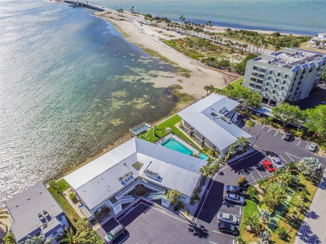 2566 GARY CIRCLE 3, Dunedin, FL 34698