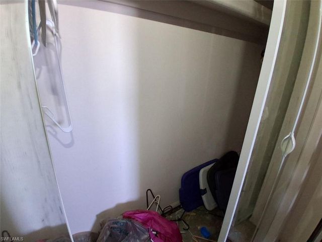 8381 Antigua CT, Fort Myers, FL 33907