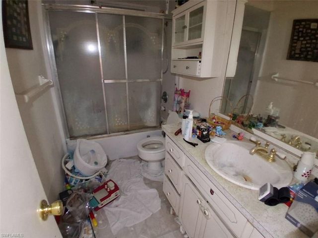 8381 Antigua CT, Fort Myers, FL 33907