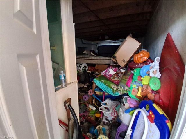 8381 Antigua CT, Fort Myers, FL 33907