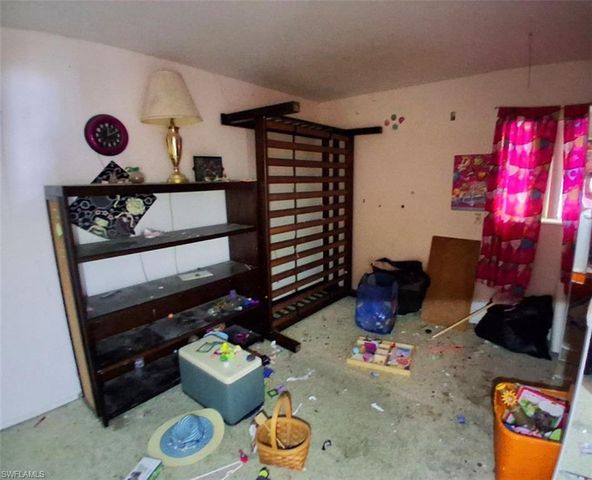 8381 Antigua CT, Fort Myers, FL 33907