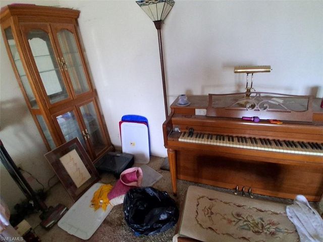 8381 Antigua CT, Fort Myers, FL 33907