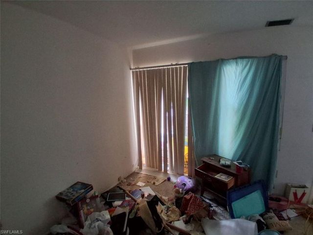 8381 Antigua CT, Fort Myers, FL 33907