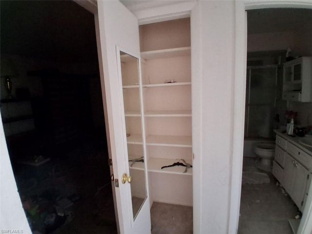 8381 Antigua CT, Fort Myers, FL 33907