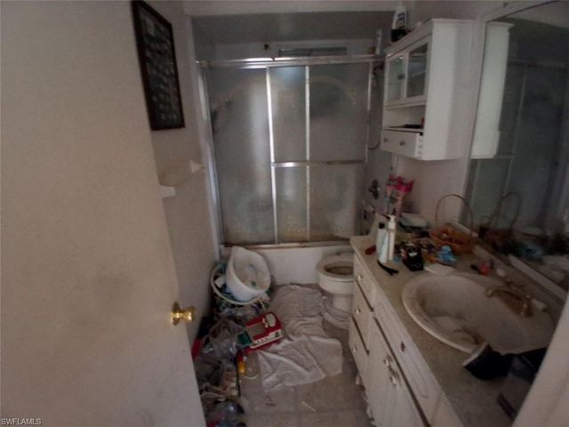 8381 Antigua CT, Fort Myers, FL 33907