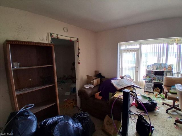 8381 Antigua CT, Fort Myers, FL 33907