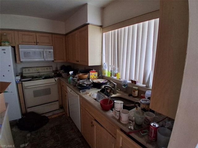 8381 Antigua CT, Fort Myers, FL 33907