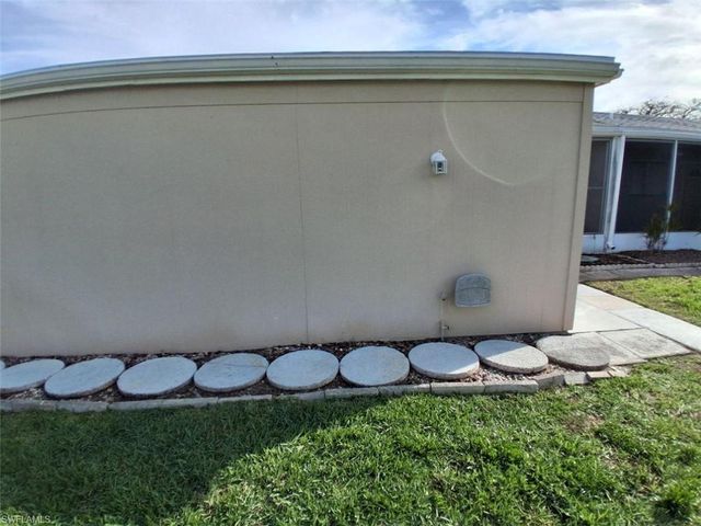 8381 Antigua CT, Fort Myers, FL 33907