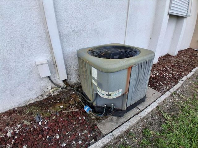 8381 Antigua CT, Fort Myers, FL 33907