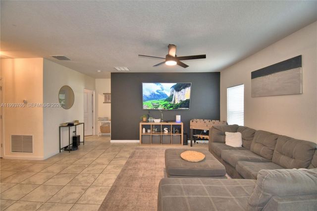 542 Eagle Landing Boulevard, Winter Haven, FL 33880