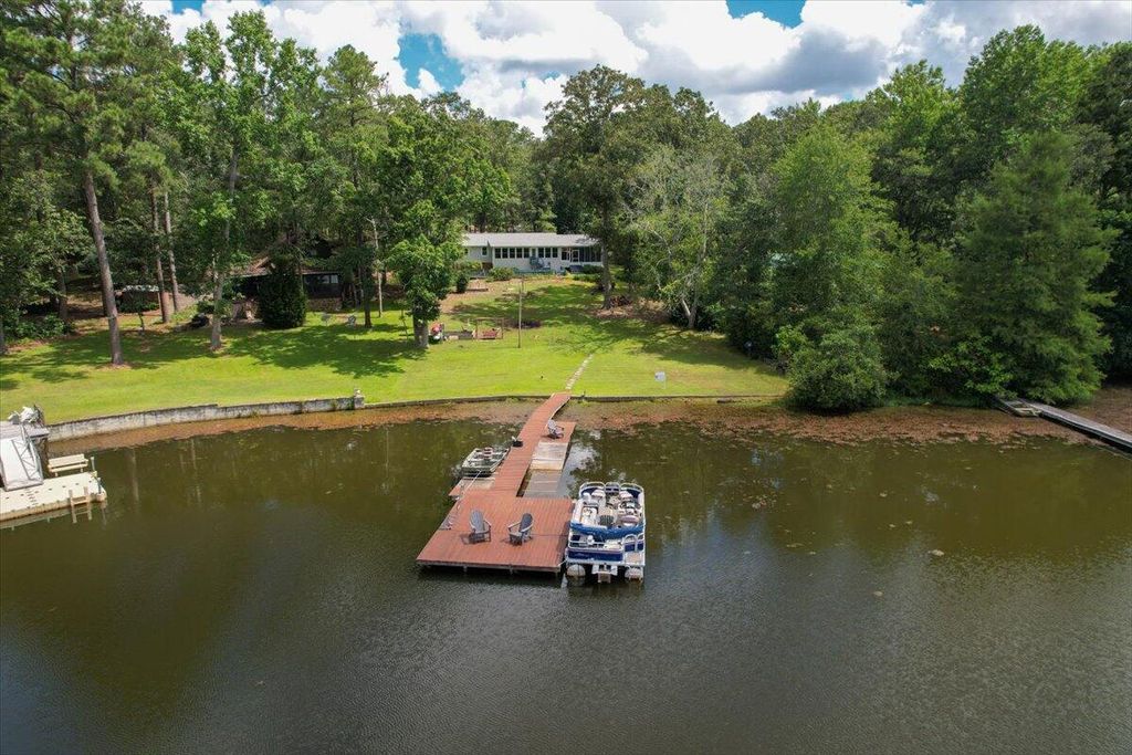 231 Sand Rock Way, Trenton, SC 29847