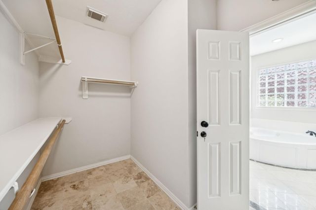 3002 Autumn Cove Court, Friendswood, TX 77546