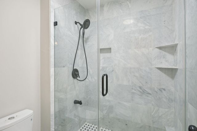 3002 Autumn Cove Court, Friendswood, TX 77546