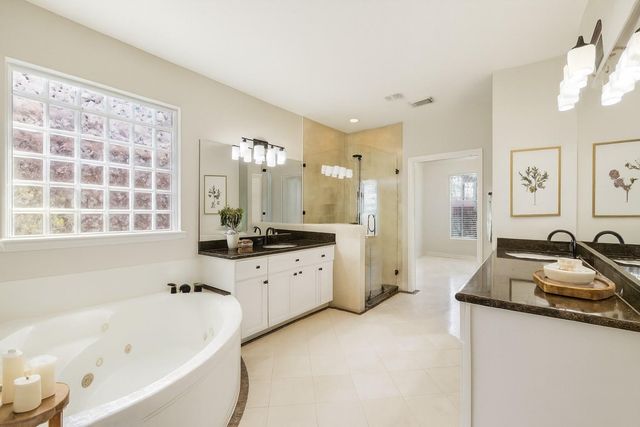 3002 Autumn Cove Court, Friendswood, TX 77546