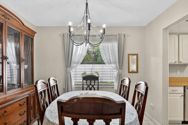 1667 E SHANGRI LA DRIVE, Daytona Beach, FL 32119