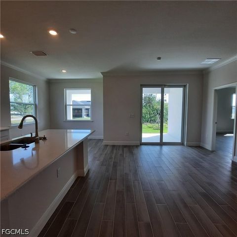 4102 NW 26th ST, Cape Coral, FL 33993