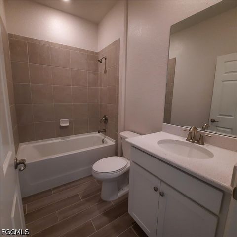 4102 NW 26th ST, Cape Coral, FL 33993