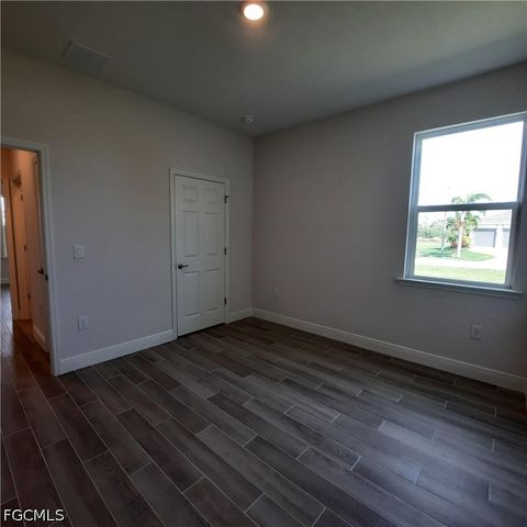 4102 NW 26th ST, Cape Coral, FL 33993