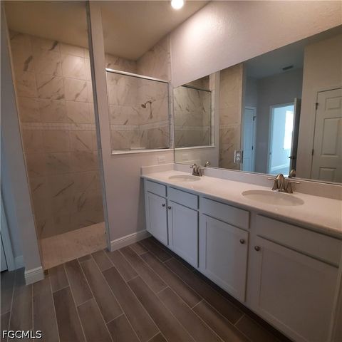 4102 NW 26th ST, Cape Coral, FL 33993