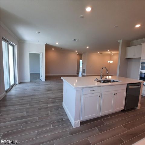4102 NW 26th ST, Cape Coral, FL 33993