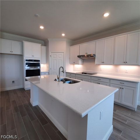 4102 NW 26th ST, Cape Coral, FL 33993