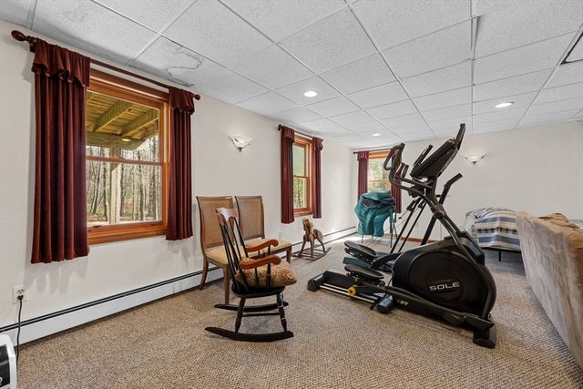 39 Hillside Dr, Sturbridge, MA 01566