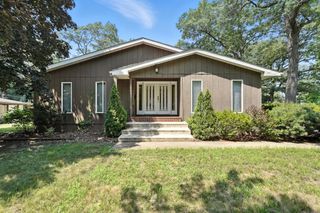7002 Woodmar Avenue, Hammond, IN 46323