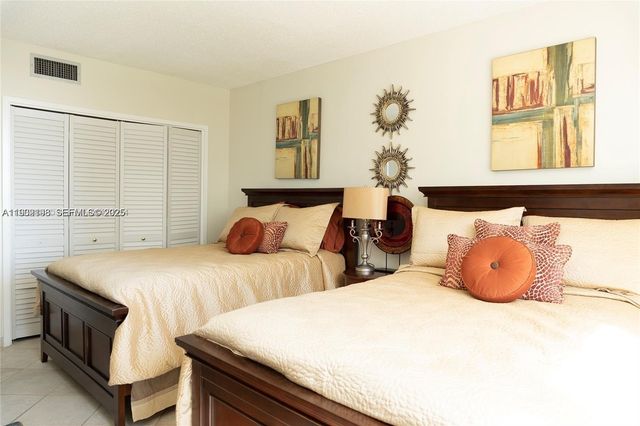 3725 S Ocean Dr 508, Hollywood, FL 33019