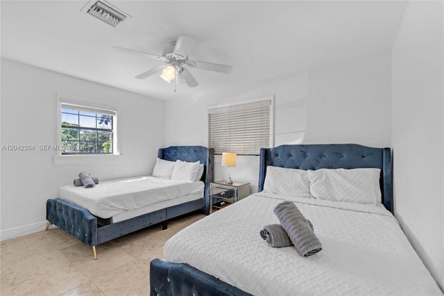 3338 Taft St, Hollywood, FL 33021